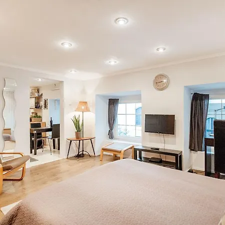 Romantic Hideaway Centertown