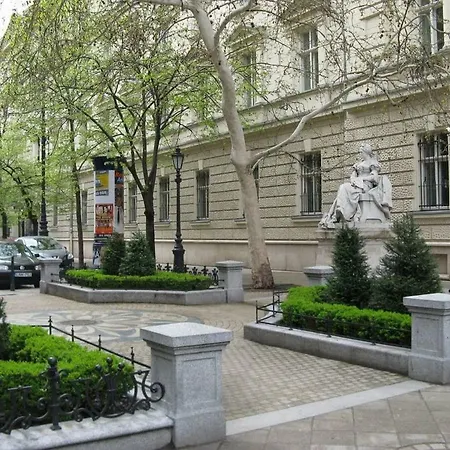 Romantic Hideaway Centertown Апартаменты