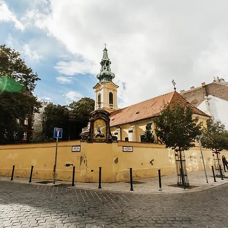 Romantic Hideaway Centertown