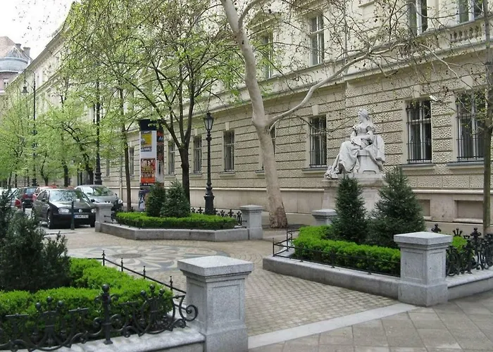 Romantic Hideaway Centertown Apartman